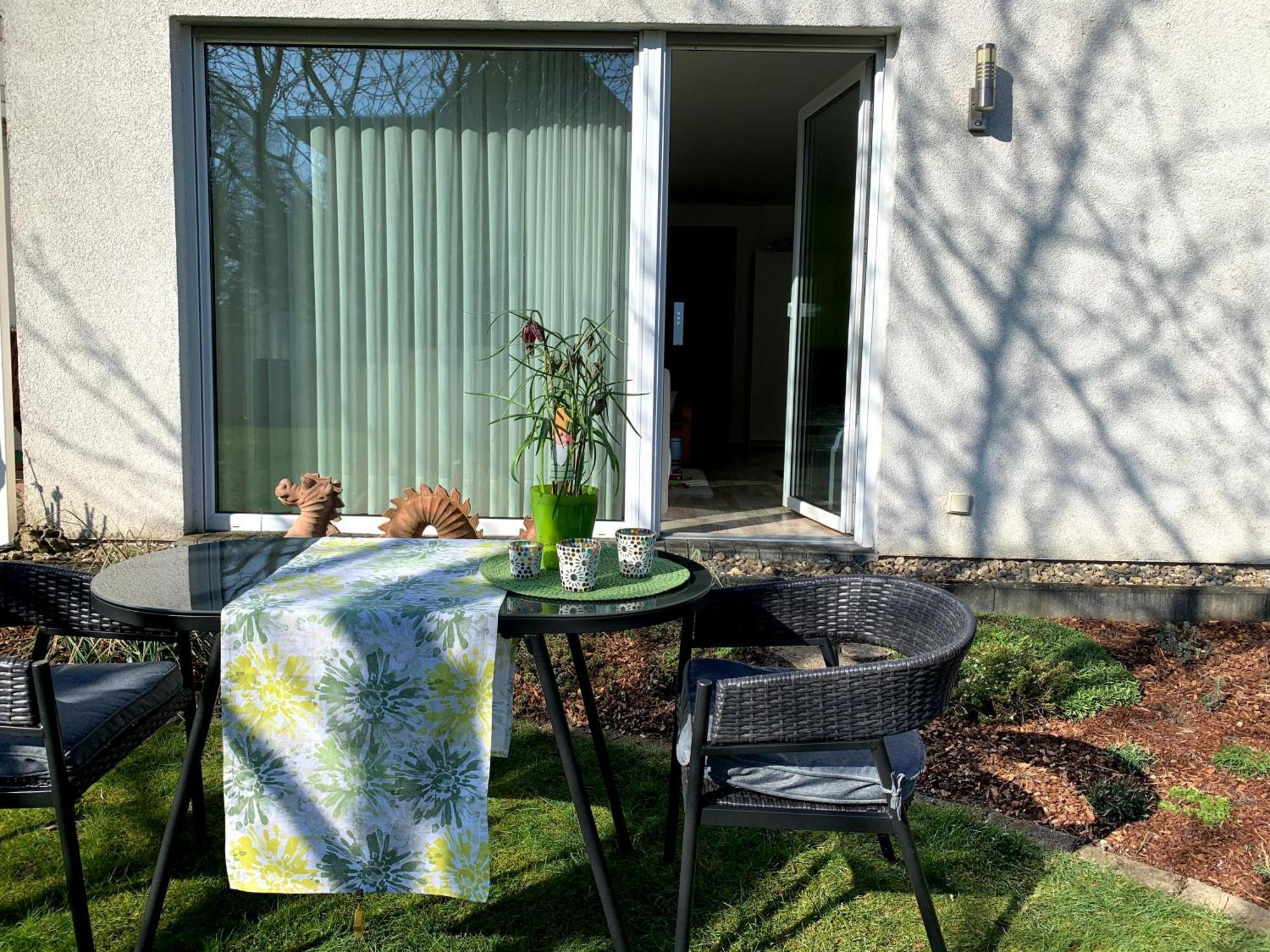 Ferienwohnung Zimmergruen Am Nordpark Mönchengladbach Kültér fotó